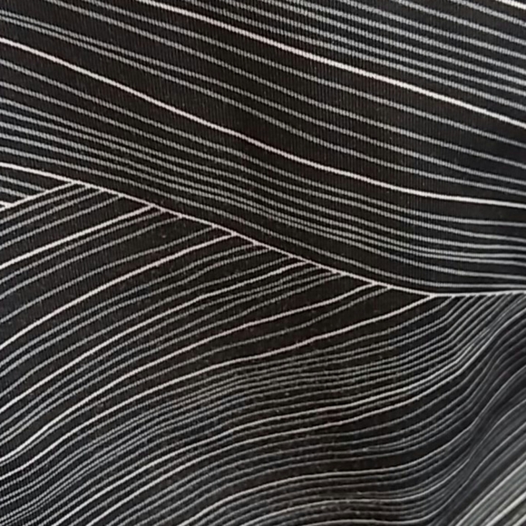 Under Armour Workout Top - Picture 4 of 4